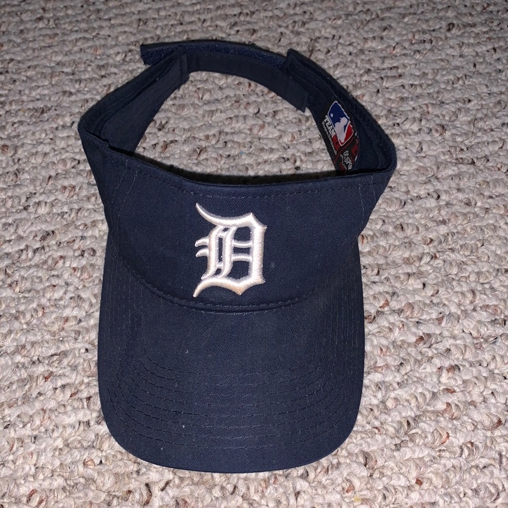 Detroit tigers visor.